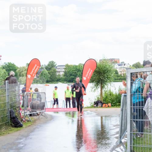 16.06.2024 - 7 Türme Triathlon MichiJ http://msf.ph/oto/6266216 16.06.2024 11:24:41 Schwimmen 161, 257 meine-sportfotos.de