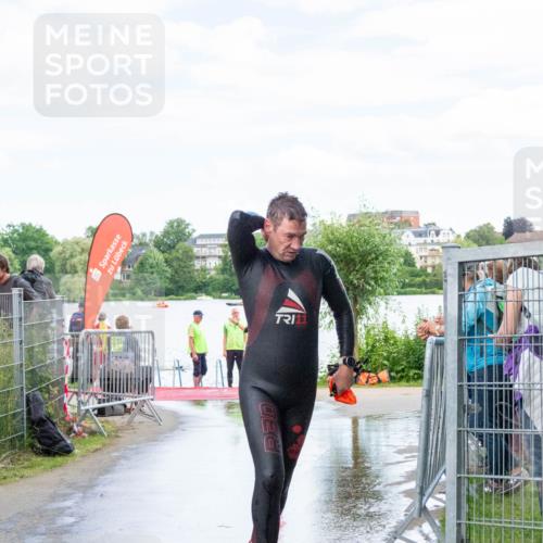 16.06.2024 - 7 Türme Triathlon MichiJ http://msf.ph/oto/6266233 16.06.2024 11:24:45 Schwimmen 257, 276 meine-sportfotos.de