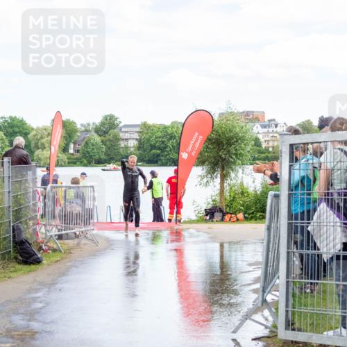 16.06.2024 - 7 Türme Triathlon MichiJ http://msf.ph/oto/6266239 16.06.2024 11:25:20 Schwimmen 265, 276 meine-sportfotos.de