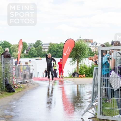16.06.2024 - 7 Türme Triathlon MichiJ http://msf.ph/oto/6266242 16.06.2024 11:25:20 Schwimmen 265, 276 meine-sportfotos.de