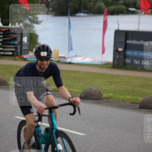 16.06.2024 - 26. Vierlanden-Triathlon Jannik Wohlers http://msf.ph/oto/6266246 16.06.2024 10:18:51 Radfahren 53, 57, 200 meine-sportfotos.de
