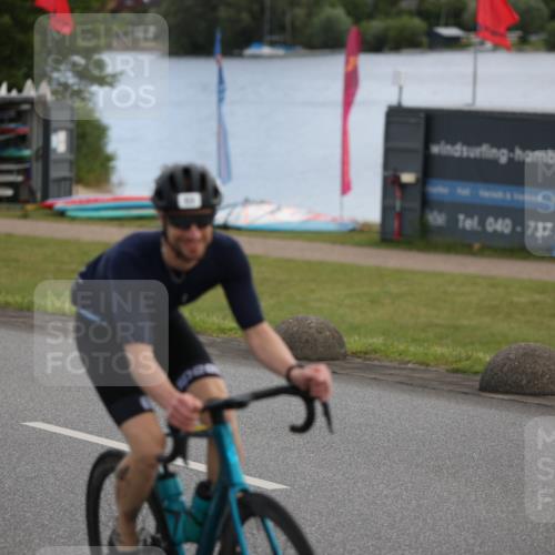 16.06.2024 - 26. Vierlanden-Triathlon Jannik Wohlers http://msf.ph/oto/6266248 16.06.2024 10:18:51 Radfahren 53, 57, 200 meine-sportfotos.de
