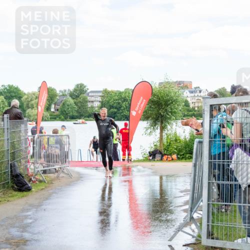 16.06.2024 - 7 Türme Triathlon MichiJ http://msf.ph/oto/6266249 16.06.2024 11:25:21 Schwimmen 265, 276 meine-sportfotos.de