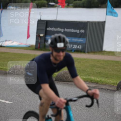 16.06.2024 - 26. Vierlanden-Triathlon Jannik Wohlers http://msf.ph/oto/6266255 16.06.2024 10:18:52 Radfahren 53, 57, 122 meine-sportfotos.de