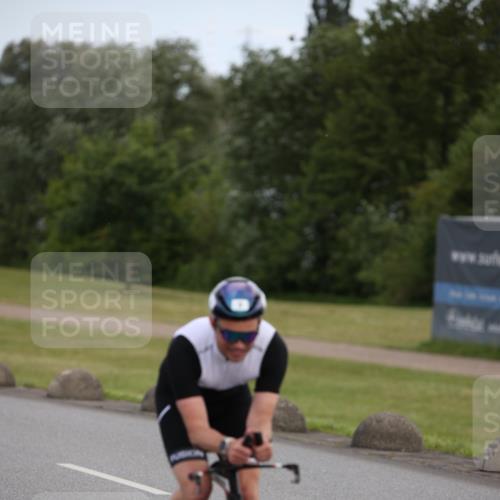 16.06.2024 - 26. Vierlanden-Triathlon Jannik Wohlers http://msf.ph/oto/6266257 16.06.2024 10:20:35 Radfahren 3, 9, 82 meine-sportfotos.de