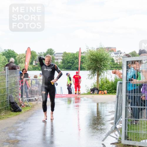 16.06.2024 - 7 Türme Triathlon MichiJ http://msf.ph/oto/6266275 16.06.2024 11:25:24 Schwimmen 265, 276 meine-sportfotos.de