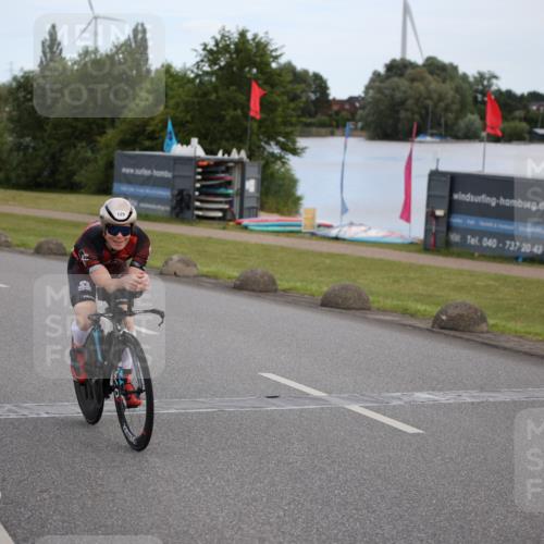 16.06.2024 - 26. Vierlanden-Triathlon Jannik Wohlers http://msf.ph/oto/6266276 16.06.2024 10:20:56 Radfahren 8, 114, 129 meine-sportfotos.de