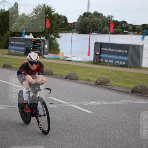 16.06.2024 - 26. Vierlanden-Triathlon Jannik Wohlers http://msf.ph/oto/6266296 16.06.2024 10:20:56 Radfahren 8, 114, 129 meine-sportfotos.de