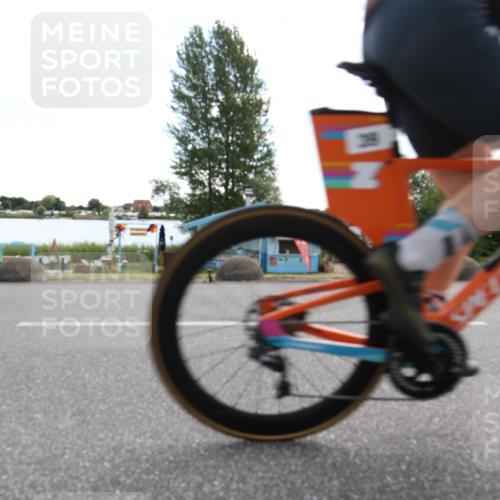 16.06.2024 - 26. Vierlanden-Triathlon Jannik Wohlers http://msf.ph/oto/6266314 16.06.2024 10:09:57 Radfahren 39, 46 meine-sportfotos.de