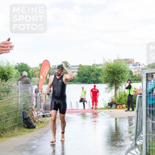 16.06.2024 - 7 Türme Triathlon MichiJ http://msf.ph/oto/6266315 16.06.2024 11:25:31 Schwimmen 265 meine-sportfotos.de