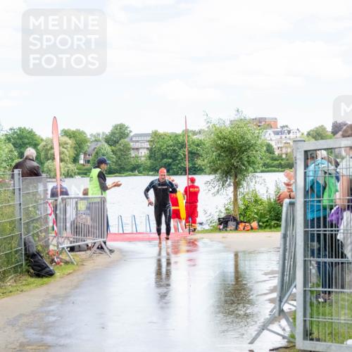 16.06.2024 - 7 Türme Triathlon MichiJ http://msf.ph/oto/6266342 16.06.2024 11:26:25 Schwimmen 146, 185 meine-sportfotos.de