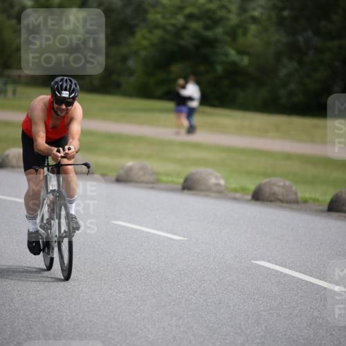 16.06.2024 - 26. Vierlanden-Triathlon Jannik Wohlers http://msf.ph/oto/6266343 16.06.2024 10:36:08 Radfahren 17, 48, 119, 218 meine-sportfotos.de