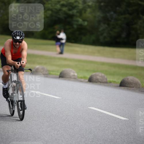 16.06.2024 - 26. Vierlanden-Triathlon Jannik Wohlers http://msf.ph/oto/6266348 16.06.2024 10:36:08 Radfahren 17, 48, 119, 218 meine-sportfotos.de