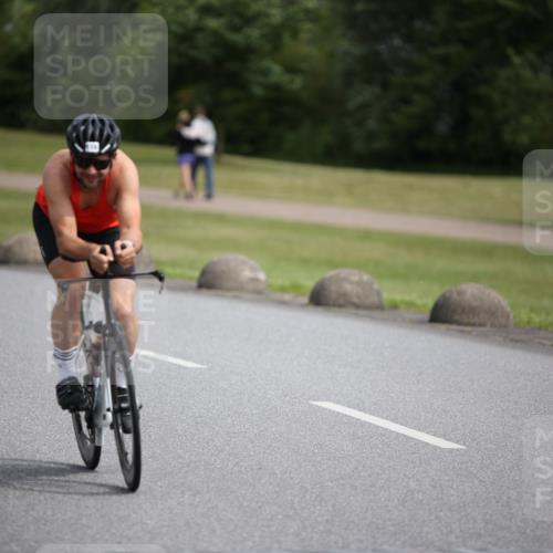 16.06.2024 - 26. Vierlanden-Triathlon Jannik Wohlers http://msf.ph/oto/6266358 16.06.2024 10:36:08 Radfahren 17, 48, 119, 218 meine-sportfotos.de
