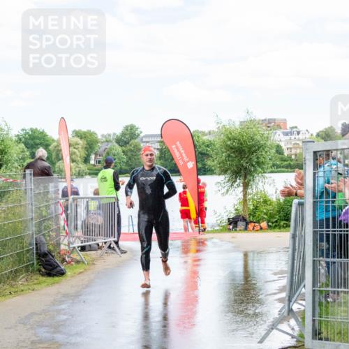 16.06.2024 - 7 Türme Triathlon MichiJ http://msf.ph/oto/6266359 16.06.2024 11:26:28 Schwimmen 146 meine-sportfotos.de