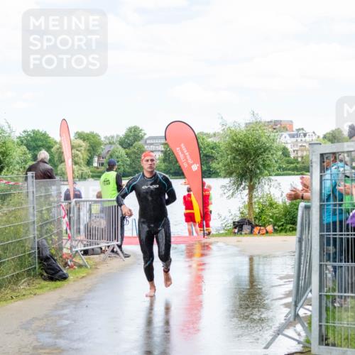 16.06.2024 - 7 Türme Triathlon MichiJ http://msf.ph/oto/6266362 16.06.2024 11:26:28 Schwimmen 146 meine-sportfotos.de