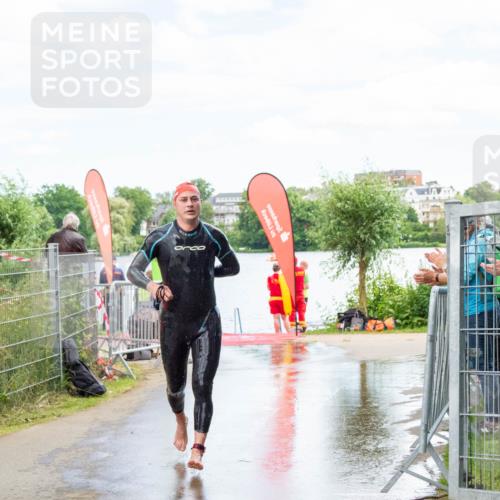 16.06.2024 - 7 Türme Triathlon MichiJ http://msf.ph/oto/6266366 16.06.2024 11:26:28 Schwimmen 146 meine-sportfotos.de