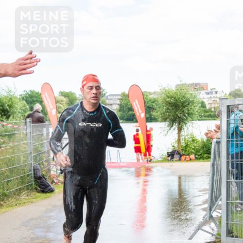 16.06.2024 - 7 Türme Triathlon MichiJ http://msf.ph/oto/6266371 16.06.2024 11:26:29 Schwimmen 146 meine-sportfotos.de