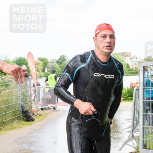 16.06.2024 - 7 Türme Triathlon MichiJ http://msf.ph/oto/6266375 16.06.2024 11:26:30 Schwimmen 146 meine-sportfotos.de