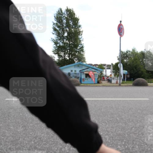 16.06.2024 - 26. Vierlanden-Triathlon Jannik Wohlers http://msf.ph/oto/6266376 16.06.2024 10:10:10 Radfahren  meine-sportfotos.de