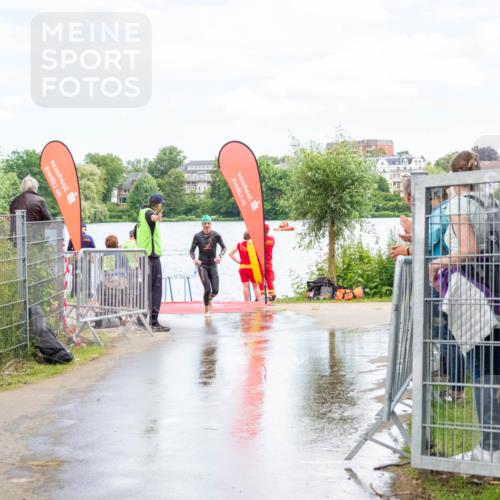16.06.2024 - 7 Türme Triathlon MichiJ http://msf.ph/oto/6266379 16.06.2024 11:26:51 Schwimmen 146 meine-sportfotos.de