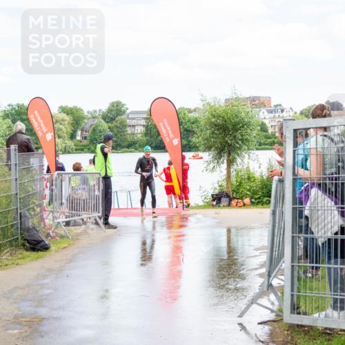 16.06.2024 - 7 Türme Triathlon MichiJ http://msf.ph/oto/6266381 16.06.2024 11:26:51 Schwimmen 146 meine-sportfotos.de
