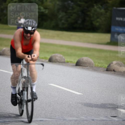 16.06.2024 - 26. Vierlanden-Triathlon Jannik Wohlers http://msf.ph/oto/6266392 16.06.2024 10:36:09 Radfahren 48, 119, 218 meine-sportfotos.de
