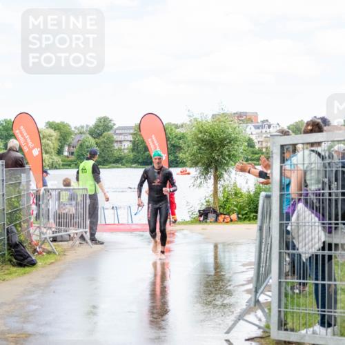 16.06.2024 - 7 Türme Triathlon MichiJ http://msf.ph/oto/6266393 16.06.2024 11:26:53 Schwimmen 146 meine-sportfotos.de