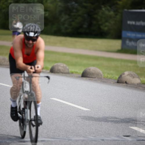 16.06.2024 - 26. Vierlanden-Triathlon Jannik Wohlers http://msf.ph/oto/6266396 16.06.2024 10:36:09 Radfahren 48, 119, 218 meine-sportfotos.de