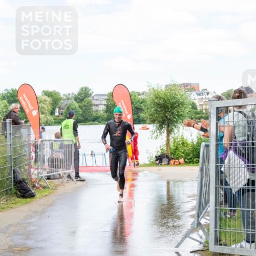 16.06.2024 - 7 Türme Triathlon MichiJ http://msf.ph/oto/6266397 16.06.2024 11:26:54 Schwimmen 146 meine-sportfotos.de