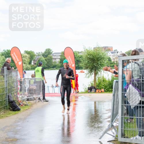 16.06.2024 - 7 Türme Triathlon MichiJ http://msf.ph/oto/6266399 16.06.2024 11:26:54 Schwimmen 146 meine-sportfotos.de