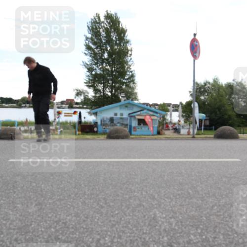 16.06.2024 - 26. Vierlanden-Triathlon Jannik Wohlers http://msf.ph/oto/6266402 16.06.2024 10:10:34 Radfahren 99 meine-sportfotos.de