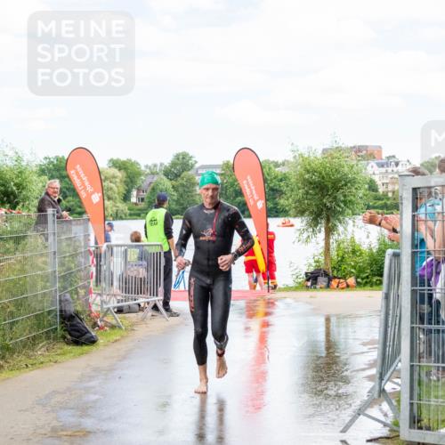 16.06.2024 - 7 Türme Triathlon MichiJ http://msf.ph/oto/6266408 16.06.2024 11:26:55 Schwimmen 146, 256 meine-sportfotos.de