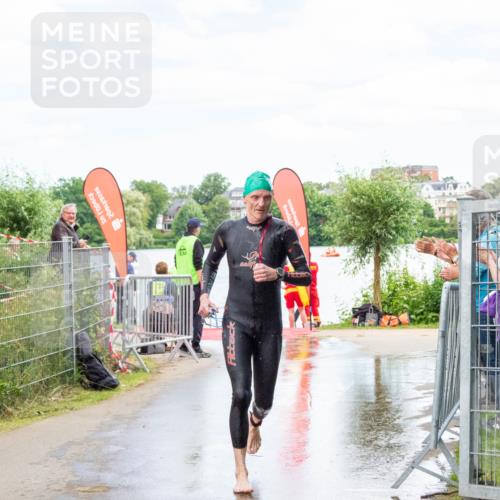 16.06.2024 - 7 Türme Triathlon MichiJ http://msf.ph/oto/6266412 16.06.2024 11:26:56 Schwimmen 146, 256 meine-sportfotos.de