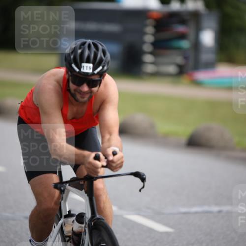 16.06.2024 - 26. Vierlanden-Triathlon Jannik Wohlers http://msf.ph/oto/6266419 16.06.2024 10:36:09 Radfahren 48, 119, 218 meine-sportfotos.de