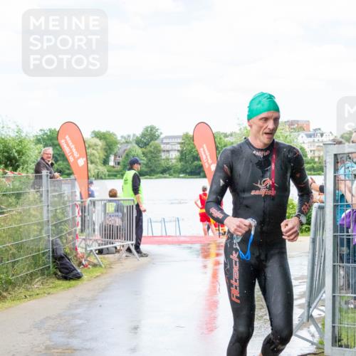 16.06.2024 - 7 Türme Triathlon MichiJ http://msf.ph/oto/6266420 16.06.2024 11:26:56 Schwimmen 146, 256 meine-sportfotos.de