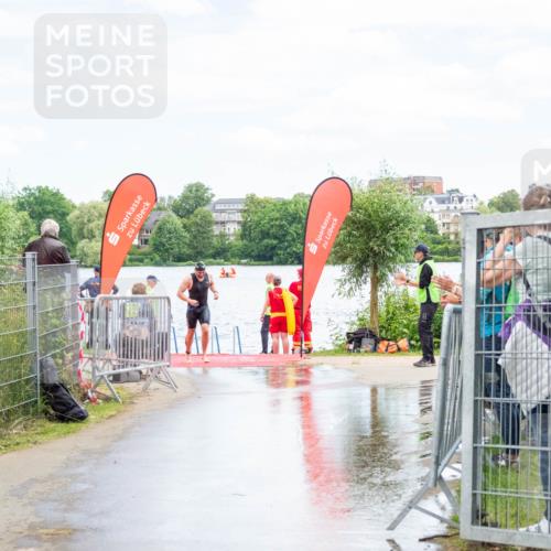 16.06.2024 - 7 Türme Triathlon MichiJ http://msf.ph/oto/6266428 16.06.2024 11:27:34 Schwimmen 236, 256 meine-sportfotos.de