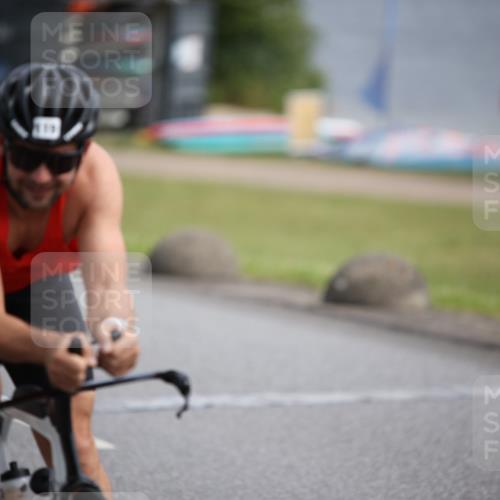 16.06.2024 - 26. Vierlanden-Triathlon Jannik Wohlers http://msf.ph/oto/6266429 16.06.2024 10:36:10 Radfahren 48, 119, 218 meine-sportfotos.de