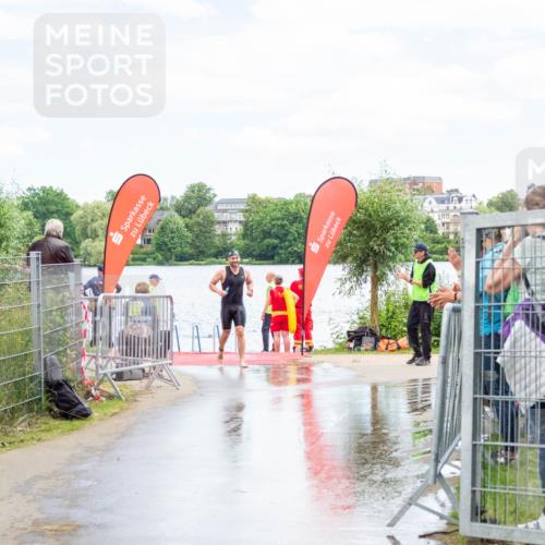 16.06.2024 - 7 Türme Triathlon MichiJ http://msf.ph/oto/6266436 16.06.2024 11:27:35 Schwimmen 236, 256, 258 meine-sportfotos.de