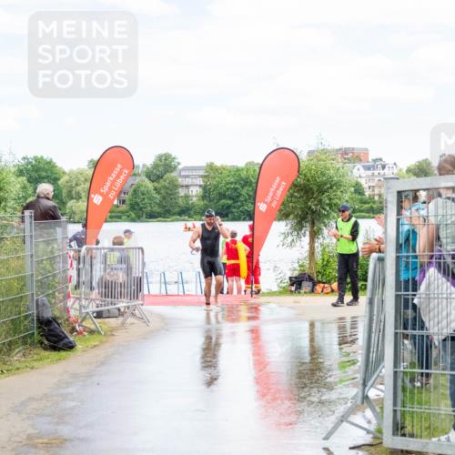 16.06.2024 - 7 Türme Triathlon MichiJ http://msf.ph/oto/6266438 16.06.2024 11:27:36 Schwimmen 236, 256, 258 meine-sportfotos.de