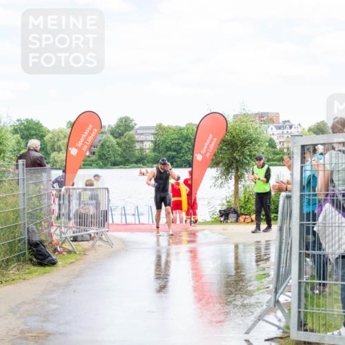 16.06.2024 - 7 Türme Triathlon MichiJ http://msf.ph/oto/6266440 16.06.2024 11:27:36 Schwimmen 236, 256, 258 meine-sportfotos.de