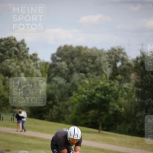 16.06.2024 - 26. Vierlanden-Triathlon Jannik Wohlers http://msf.ph/oto/6266452 16.06.2024 10:36:20 Radfahren 33, 78, 111, 167, 185 meine-sportfotos.de