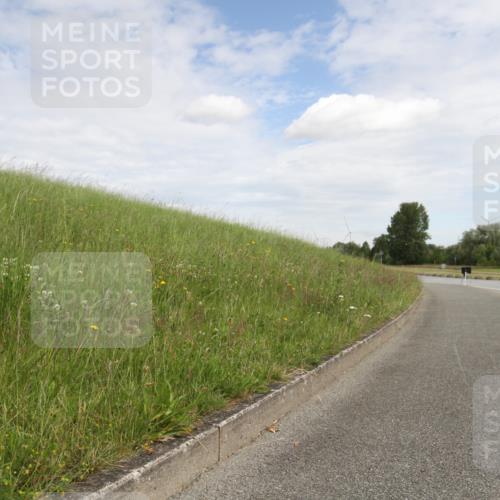 16.06.2024 - 26. Vierlanden-Triathlon Jannik Wohlers http://msf.ph/oto/6266463 16.06.2024 10:12:34 Radfahren 14, 30, 49, 170 meine-sportfotos.de