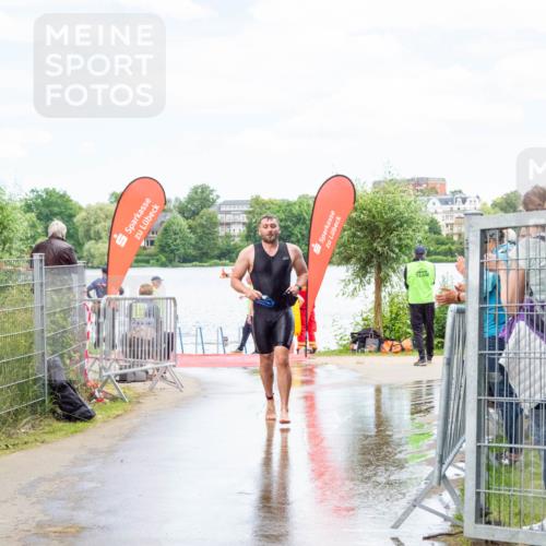16.06.2024 - 7 Türme Triathlon MichiJ http://msf.ph/oto/6266464 16.06.2024 11:27:39 Schwimmen 236, 256, 258 meine-sportfotos.de
