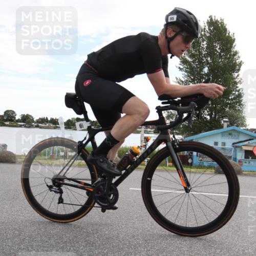 16.06.2024 - 26. Vierlanden-Triathlon Jannik Wohlers http://msf.ph/oto/6266475 16.06.2024 10:16:15 Radfahren 45, 65, 122 meine-sportfotos.de