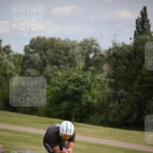 16.06.2024 - 26. Vierlanden-Triathlon Jannik Wohlers http://msf.ph/oto/6266476 16.06.2024 10:36:20 Radfahren 33, 78, 111, 167, 185 meine-sportfotos.de