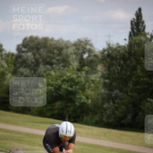 16.06.2024 - 26. Vierlanden-Triathlon Jannik Wohlers http://msf.ph/oto/6266478 16.06.2024 10:36:20 Radfahren 33, 78, 111, 167, 185 meine-sportfotos.de