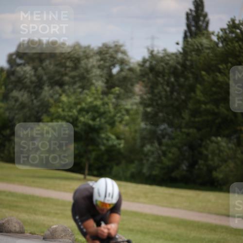 16.06.2024 - 26. Vierlanden-Triathlon Jannik Wohlers http://msf.ph/oto/6266482 16.06.2024 10:36:20 Radfahren 33, 78, 111, 167, 185 meine-sportfotos.de