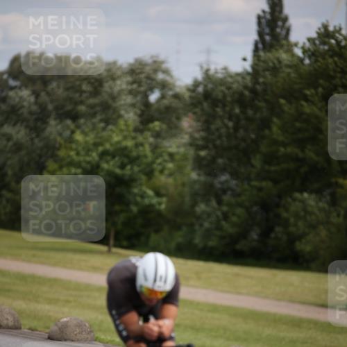 16.06.2024 - 26. Vierlanden-Triathlon Jannik Wohlers http://msf.ph/oto/6266484 16.06.2024 10:36:21 Radfahren 33, 73, 78, 111, 167, 185 meine-sportfotos.de