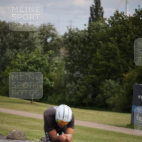 16.06.2024 - 26. Vierlanden-Triathlon Jannik Wohlers http://msf.ph/oto/6266487 16.06.2024 10:36:21 Radfahren 33, 73, 78, 111, 167, 185 meine-sportfotos.de